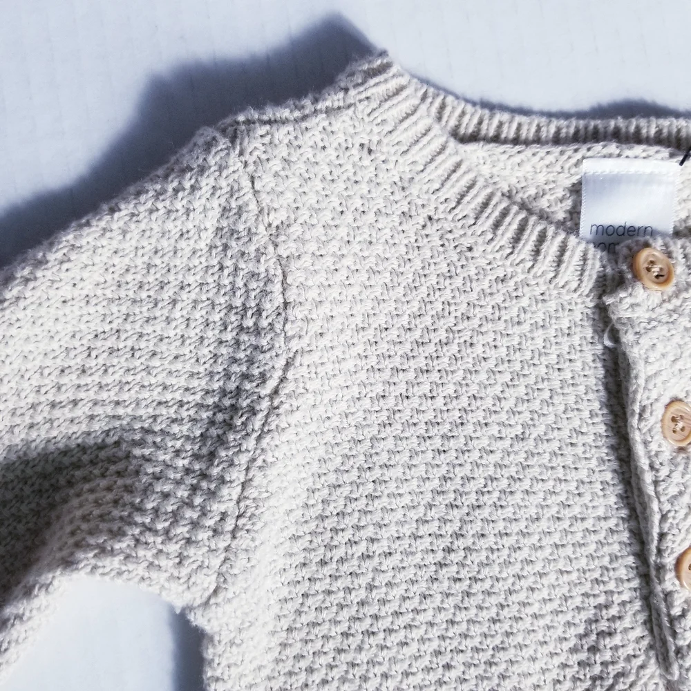 NWT MODERN MOMENTS GERBER KNIT ONESIE SIZE 3-6 MONTHS TAN